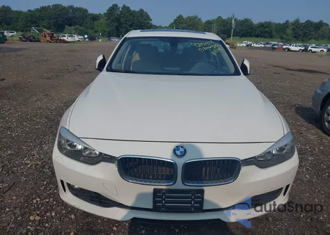 2013 BMW 328I xDrive z USA, uszkodzony, nr VIN WBA3B5C57DF590287